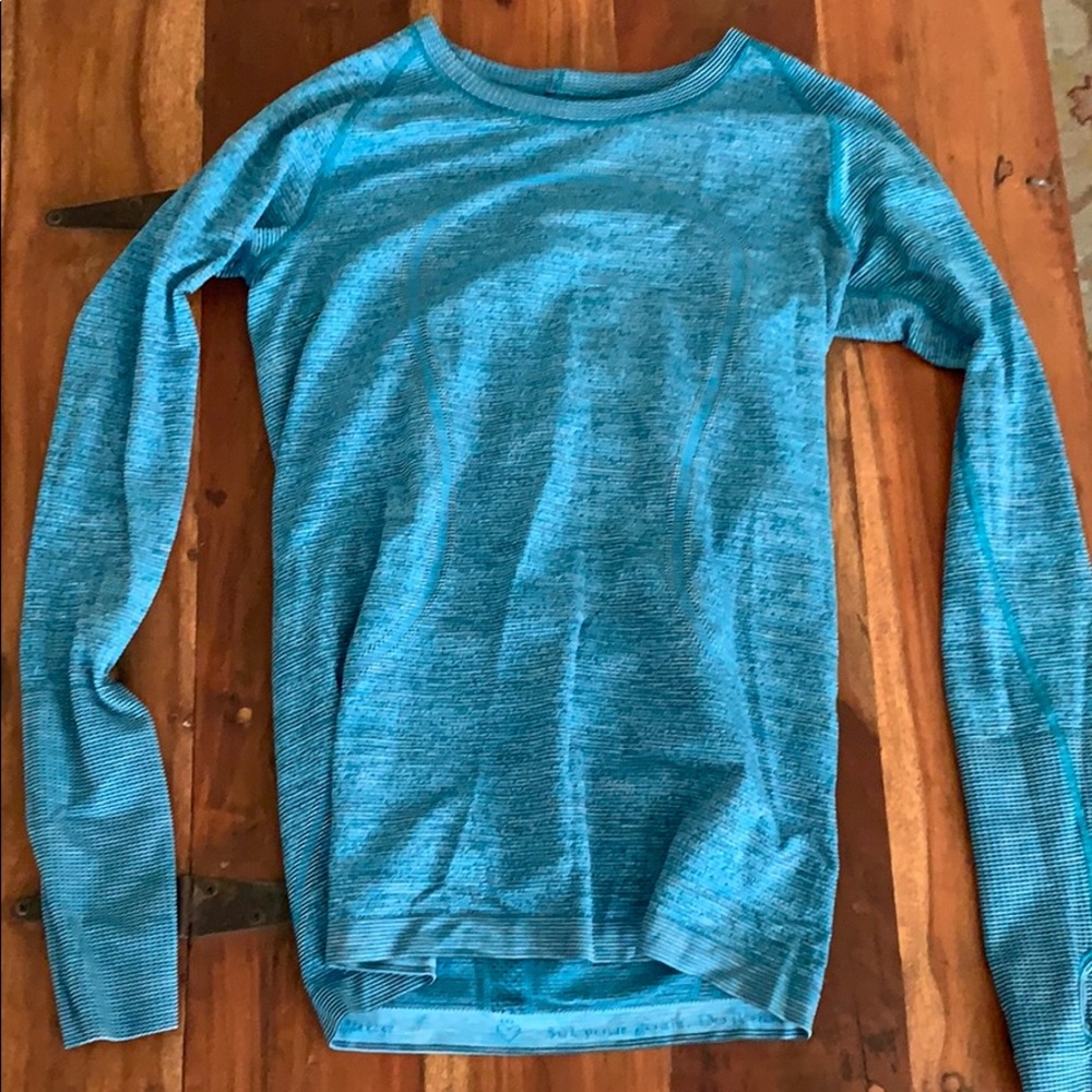 Lululemon swiftly long sleeve size 8